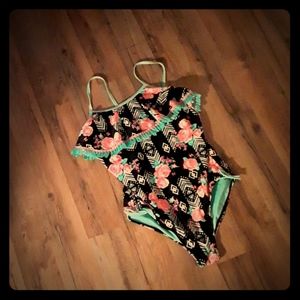 Girls swimsuit